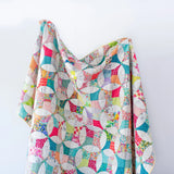 Flowering Snowballs Quilt Kit